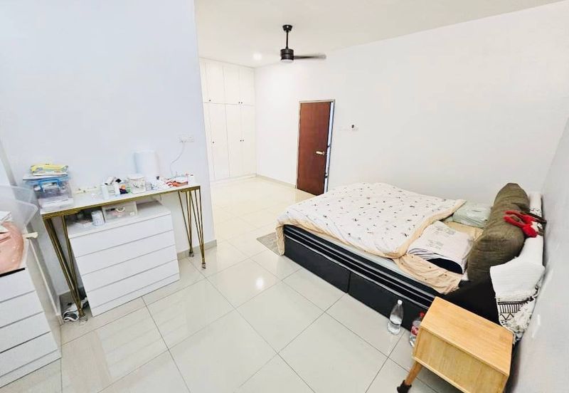 Evira @ Warisan Puteri