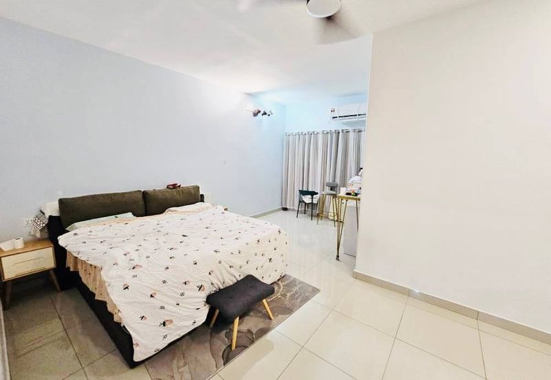 Evira @ Warisan Puteri