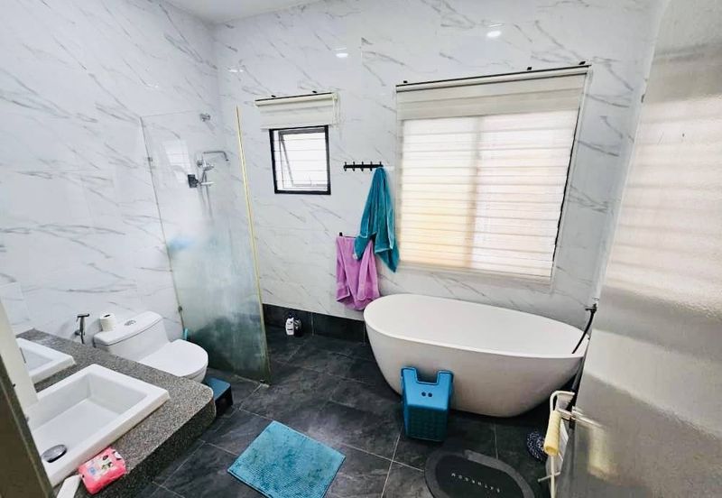 Evira @ Warisan Puteri