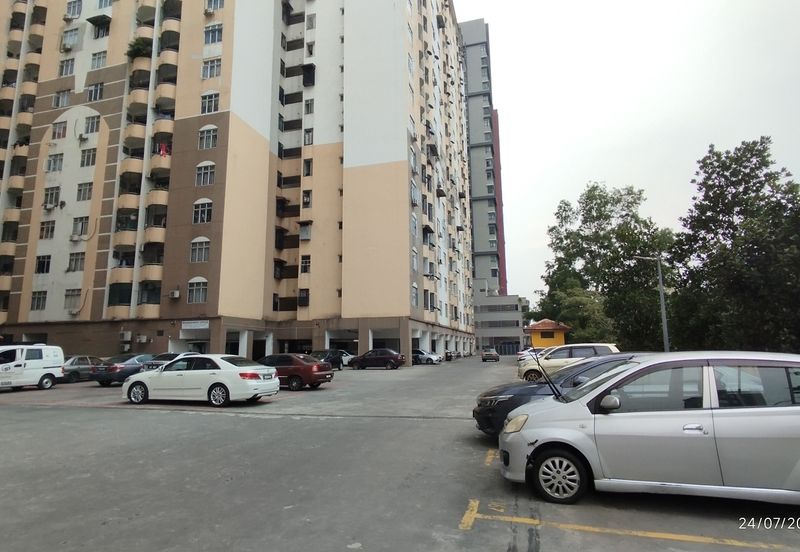 Pangsapuri Lagoon Perdana