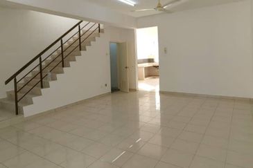 SHAH ALAM Setia Perdana End Lot Freehold Double Storey Terrace for Sale