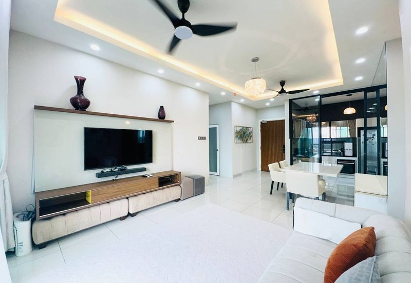 La Thea Residences @ 16 Sierra