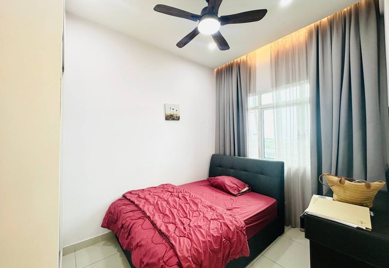 La Thea Residences @ 16 Sierra