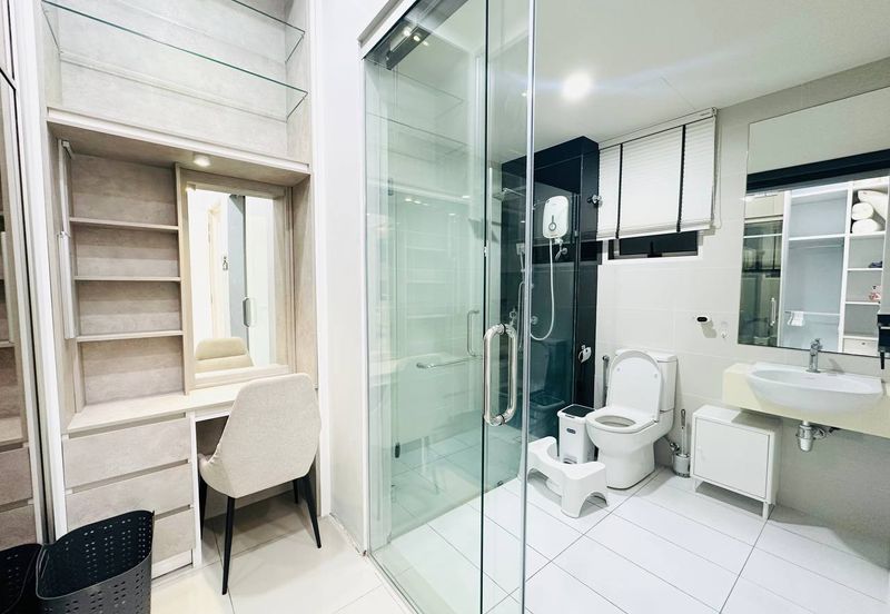 La Thea Residences @ 16 Sierra