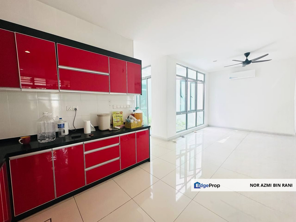 CYBERJAYA Setia Eco Glades Partly Furnished Freehold Facing Open Double Storey Superlink Courtyard Villa Liu Li Garden for Sale , Selangor, Cyberjaya