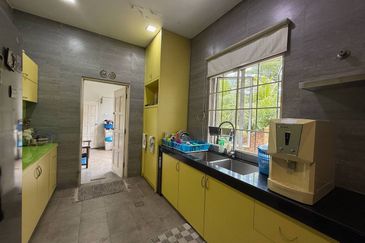 Seksyen 8, Kota Damansara