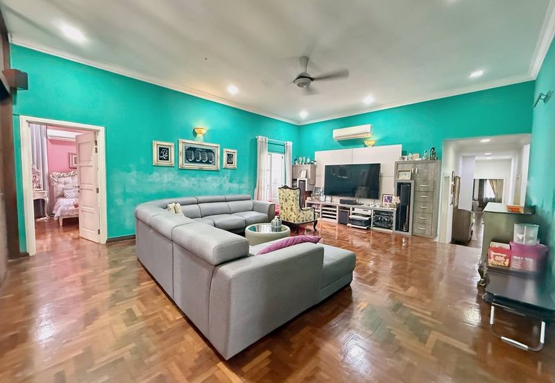 Seksyen 8, Kota Damansara