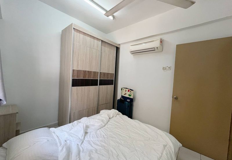 BUKIT JALIL Fully Furnished Freehold Vista Komanwel Condominium for Sale 