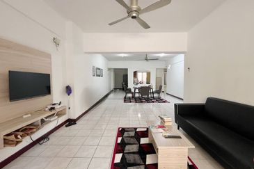 BUKIT JALIL Fully Furnished Freehold Vista Komanwel Condominium for Sale 