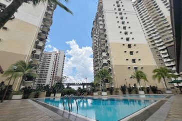 BUKIT JALIL Fully Furnished Freehold Vista Komanwel Condominium for Sale 