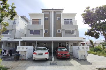 Platinum Residence @ Dengkil