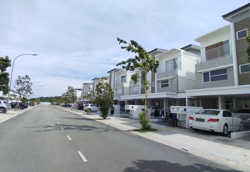 Platinum Residence @ Dengkil