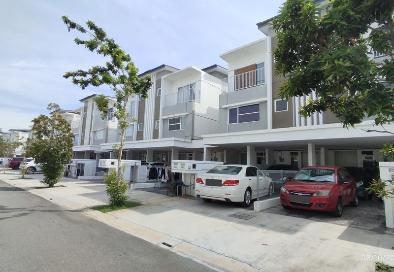 Platinum Residence @ Dengkil