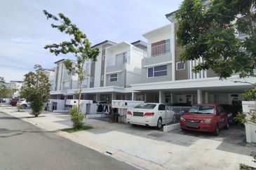 Platinum Residence @ Dengkil