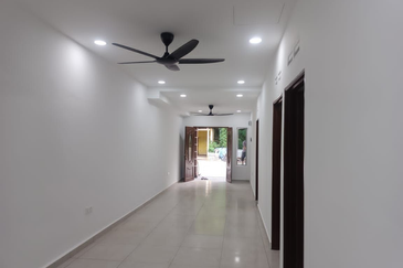 Rumah Rakyat Selaru, Johol