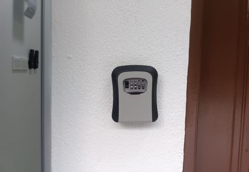 Rumah Rakyat Selaru, Johol