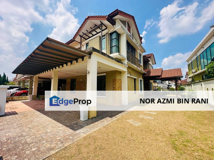 BANDAR BARU BANGI Seksyen 6 Renovated Partially Furnished 2½ Storey Semi D Puncak Bangi for Sale , Selangor, Bangi