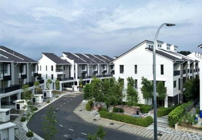 Crescent Park Townvilla