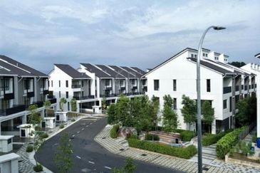 Crescent Park Townvilla