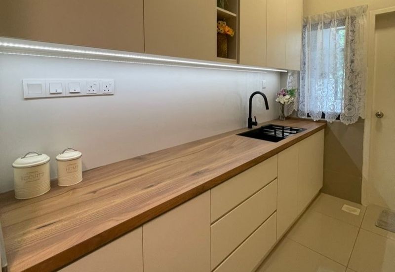 Crescent Park Townvilla