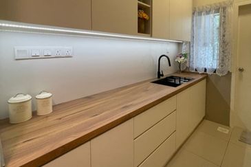 Crescent Park Townvilla