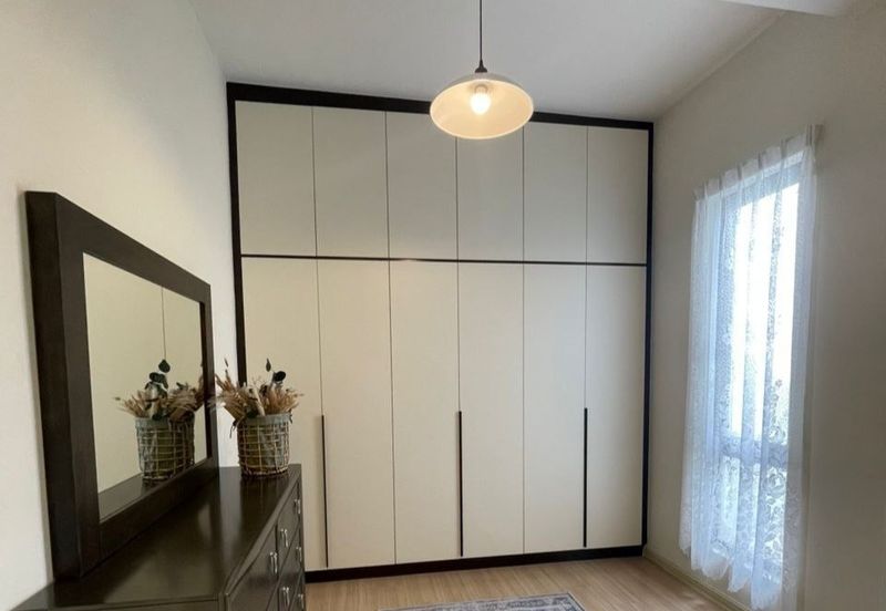 Crescent Park Townvilla