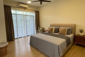 Crescent Park Townvilla