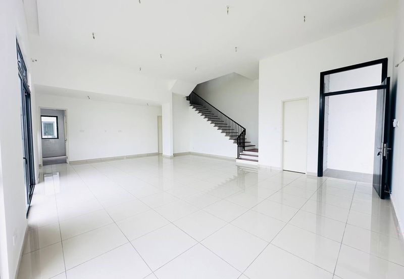 Broadleaf Residences, Hometree