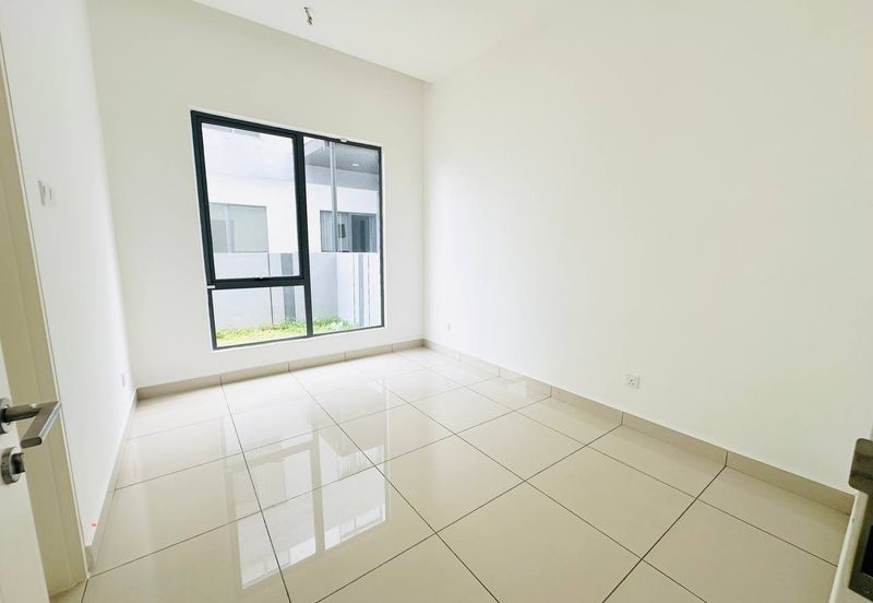 Broadleaf Residences, Hometree