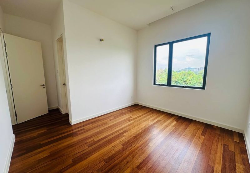 Broadleaf Residences, Hometree