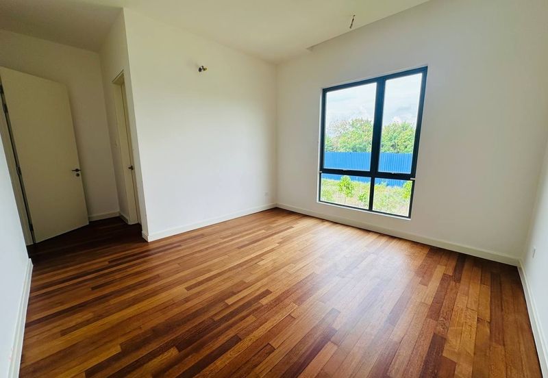 Broadleaf Residences, Hometree