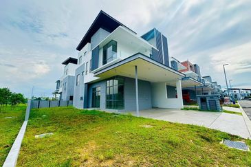 Broadleaf Residences, Hometree