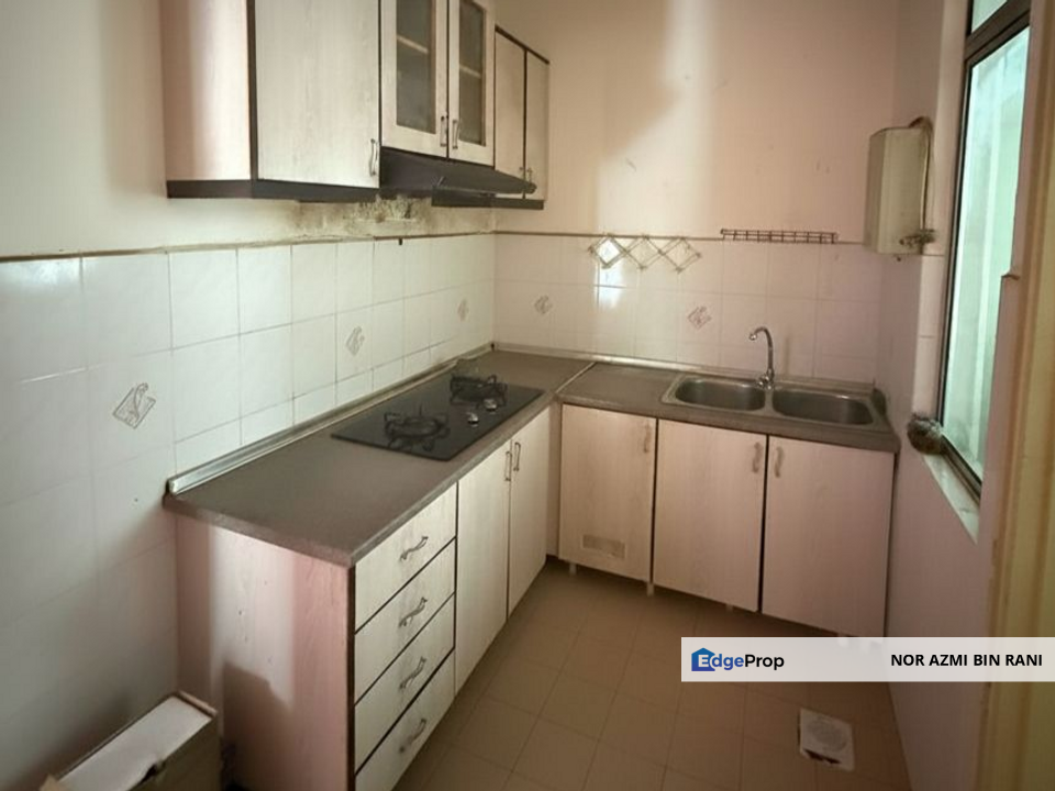 KAJANG Freehold Pangsapuri Sutera Lower Level (1st Floor) for Sale, Selangor, Kajang