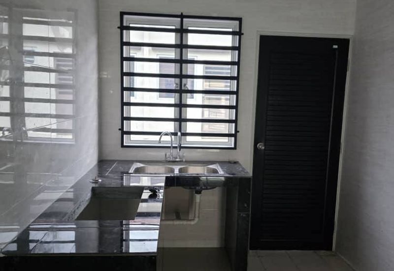 TAMAN BAYU INDERA, LUKUT