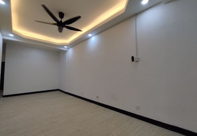 RAWANG Fully Renovated & Extended Freehold End Lot Double Storey Terrace Bakawali Bukit Sentosa for Sale 