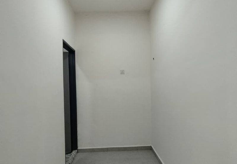 RAWANG Fully Renovated & Extended Freehold End Lot Double Storey Terrace Bakawali Bukit Sentosa for Sale 