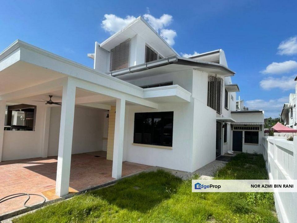 NEGERI SEMBILAN Bandar Baru Enstek Renovated Freehold EndLot Double Storey Terrace for Sale , Negeri Sembilan, Seremban