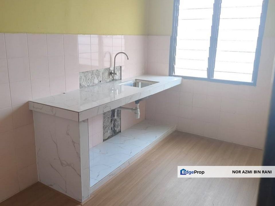 SEMENYIH Bandar Tasik Kesuma Freehold Low Cost Pangsapuri Baiduri, Selangor, Beranang