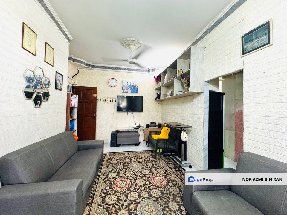 SERI KEMBANGAN Taman Pinggiran Putra Apartment Putra Impian, Selangor, Seri Kembangan