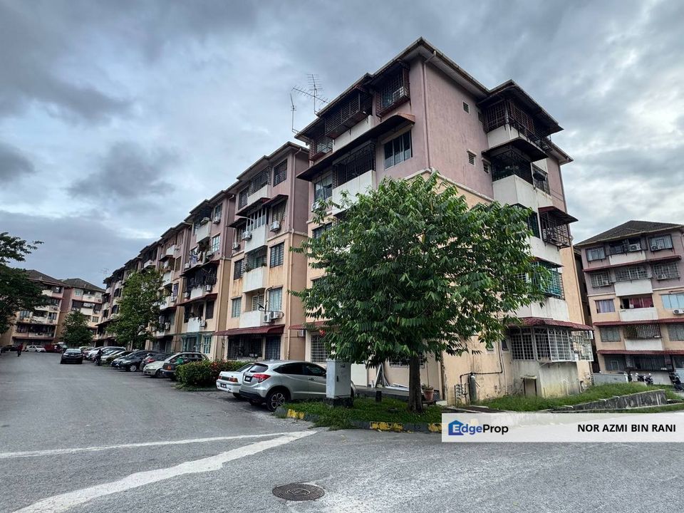 SERI KEMBANGAN Taman Pinggiran Putra Apartment Putra Impian, Selangor, Seri Kembangan