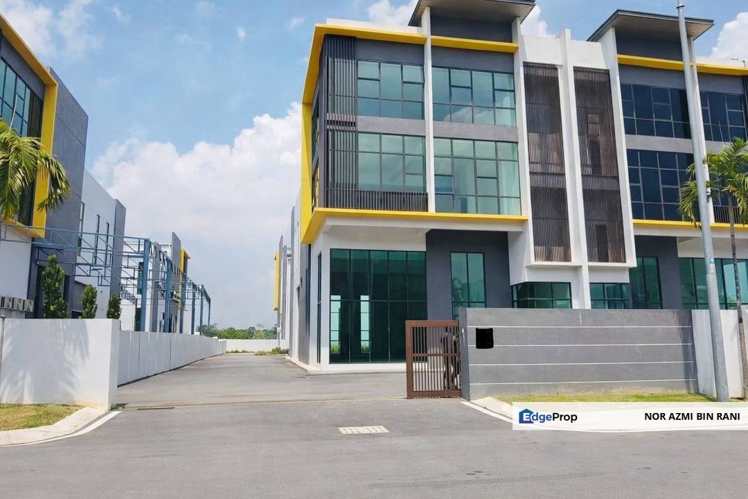 SEPANG Serenia City Cipta 3A Industrial Park 3 Storey FREEHOLD Semi D Factory, Selangor, Dengkil