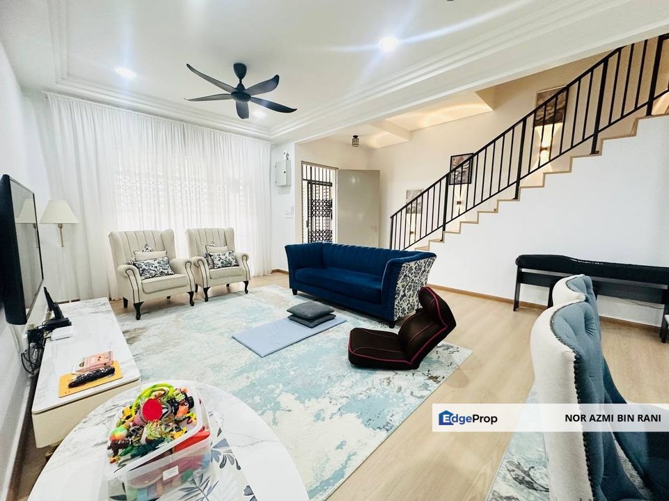 SEPANG Bandar Baru Salak Tinggi Greenwoods Perdana @ Salak Perdana Renovated, Partially Furnished & Freehold Double Storey Terrace for Sale , Selangor, Dengkil