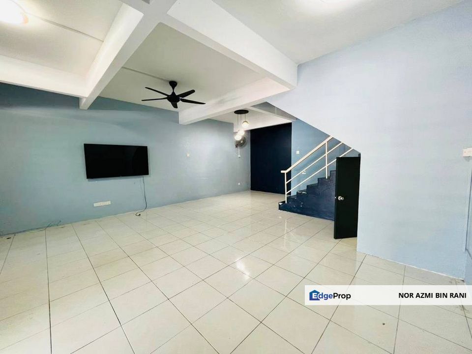 SEPANG Bandar Baru Salak Tinggi Taman Salak Perdana Renovated & Partially Furnished Freehold Double Storey Terrace for Sale , Selangor, Sepang