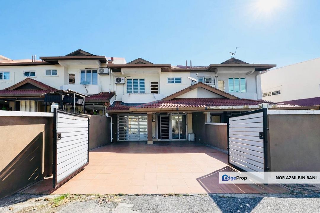 SEPANG Bandar Baru Salak Tinggi Taman Salak Perdana Renovated & Partially Furnished Freehold Double Storey Terrace for Sale , Selangor, Sepang