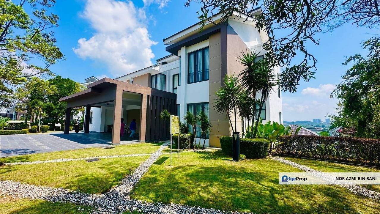 BANGI Bandar Seri Putra Exclusive FREEHOLD & FULLY FURNISHED Brand New 2½ Storey Bungalow Sebayu Hill Villas , Selangor, Kajang