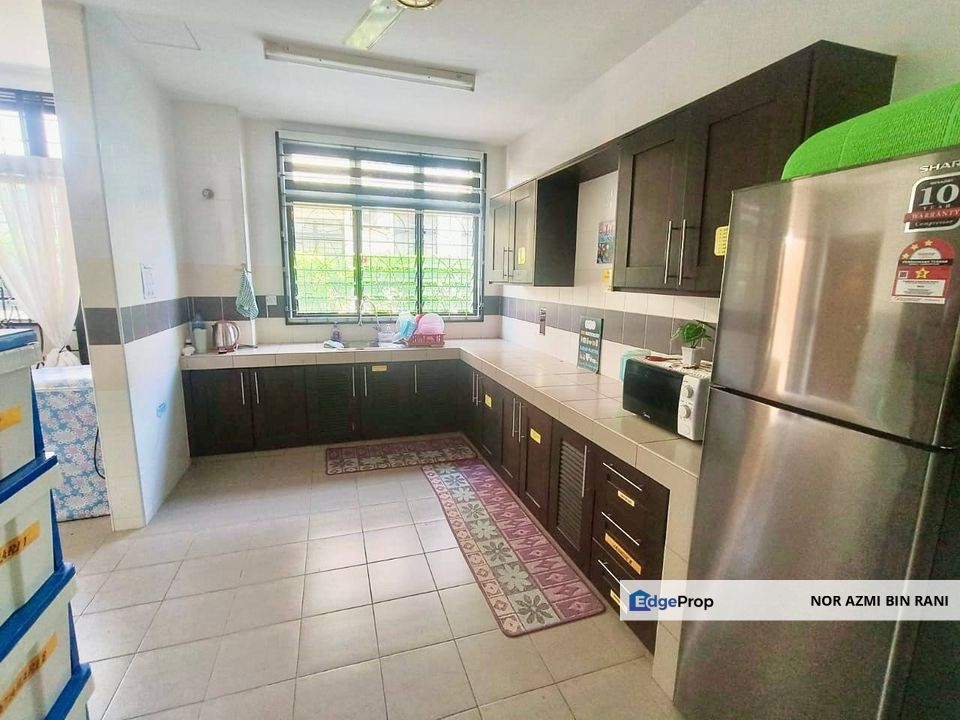 PUTRAJAYA Presint 15 Partially Furnished Freehold Double Storey Semi Detached House for SALE , Putrajaya, Putrajaya