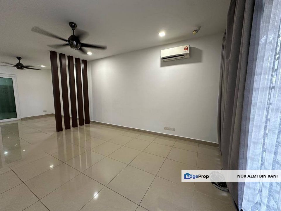 SHAH ALAM Laman Glenmarie Freehold Renovated Double Storey Terrace for SALE , Selangor, Glenmarie