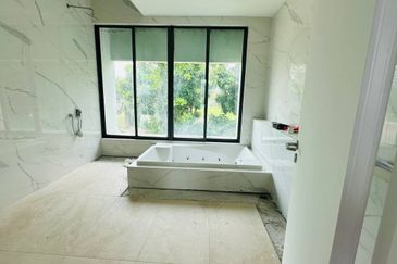 The Villa @ Serai Saujana / Villa Serai Saujana