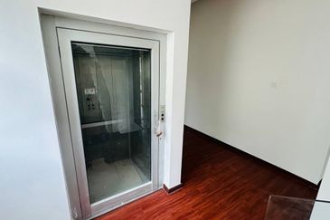 The Villa @ Serai Saujana / Villa Serai Saujana