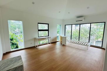 The Villa @ Serai Saujana / Villa Serai Saujana